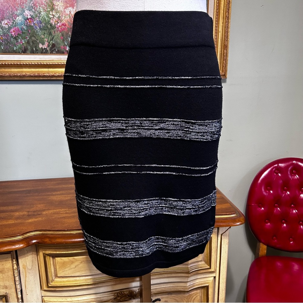 Rock & Republic “Midnight” Black & Metallic Silver Sweater Skirt NEW NWT